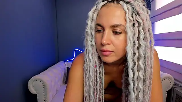 rock n roxy online show from March 20, 2025, 8:42 am