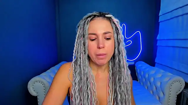 rock n roxy online show from November 6, 2025, 1:50 am