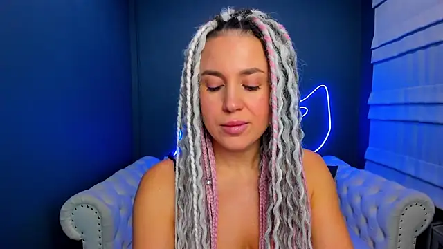 rock n roxy online show from November 21, 2025, 1:37 am