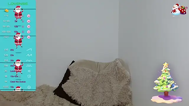 TRIXIE TANG28 online show from December 16, 2024, 2:04 am