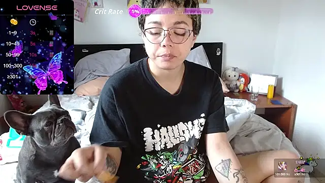 TRIXIE TANG28 online show from September 14, 2025, 9:03 pm