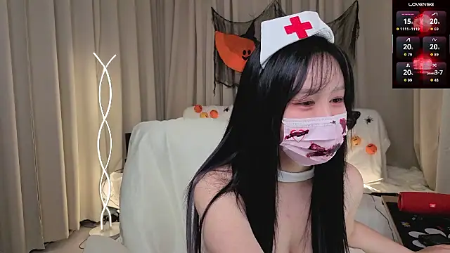 2hyun online show from October 30, 2025, 2:40 pm