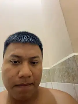 alejooxhot online show from June 26, 2026, 2:38 am