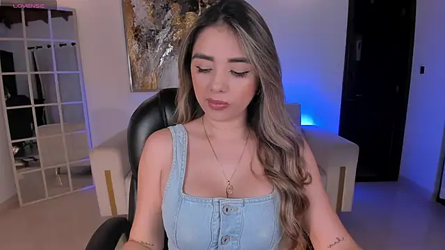 ChloePreston  online show from January 16, 2025, 10:53 am