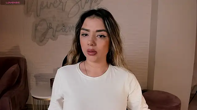 ChloePreston  online show from March 17, 2025, 10:38 am