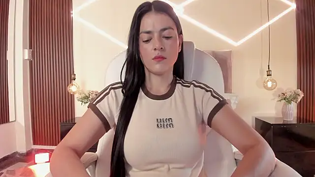 BellaClaiir online show from January 15, 2026, 2:54 pm