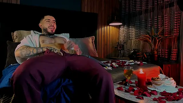 LeoSalvatore  online show from February 15, 2025, 3:52 am