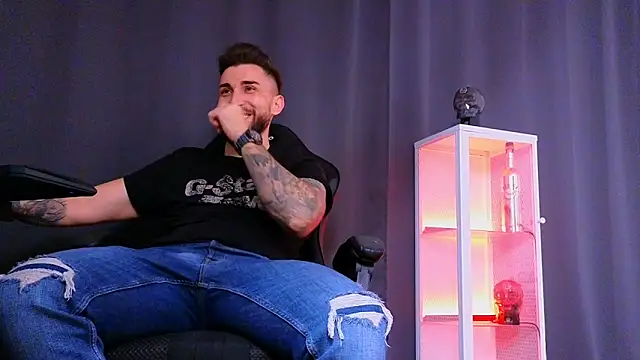 MightyAaron66 online show from February 13, 2025, 6:48 pm