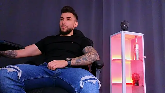 MightyAaron66 online show from February 15, 2025, 10:52 pm