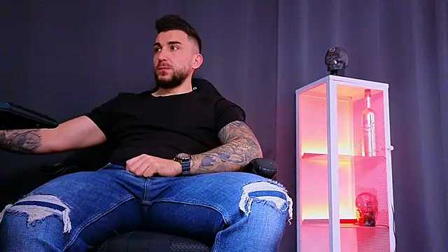 MightyAaron66 online show from March 13, 2025, 5:22 am