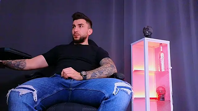 MightyAaron66 online show from March 22, 2025, 2:27 am