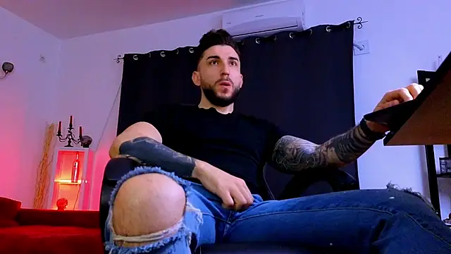 MightyAaron66 online show from April 21, 2026, 1:42 am