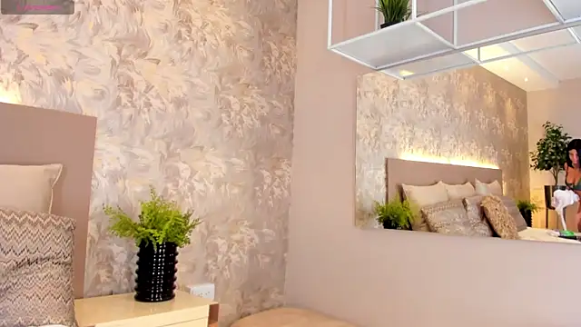 JadaKai online show from January 14, 2025, 3:53 am