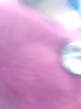 cuteluci  online show from February 5, 2025, 8:35 pm