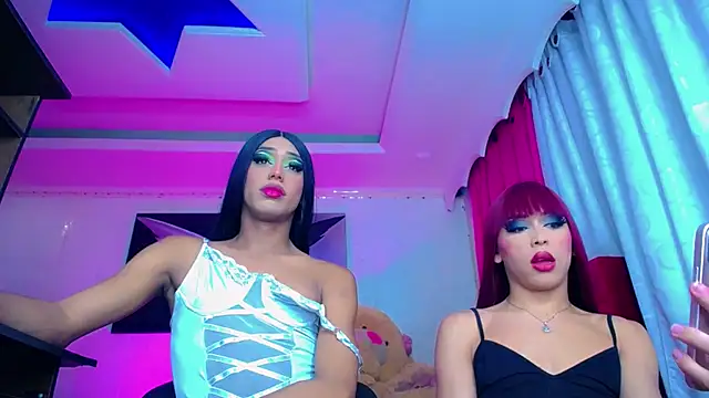 NahomiCamper online show from January 25, 2025, 4:23 am