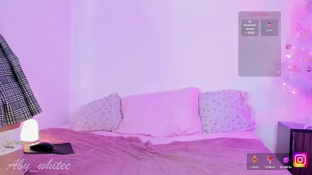 AbyWhitee online show from December 16, 2024, 6:53 am