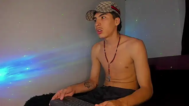 HeellBoy  online show from July 11, 2026, 11:17 pm