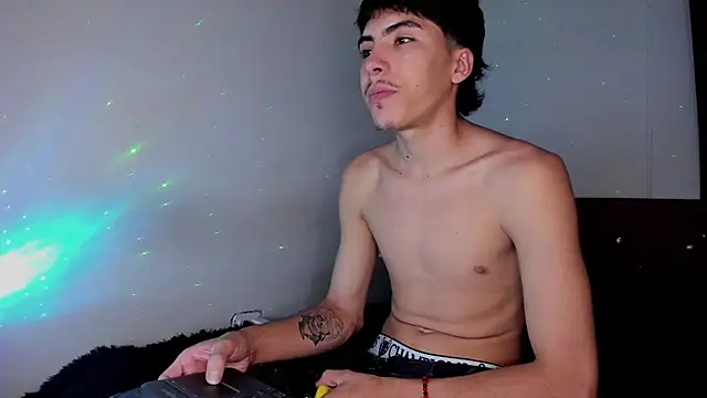 HeellBoy  online show from July 29, 2026, 6:39 pm