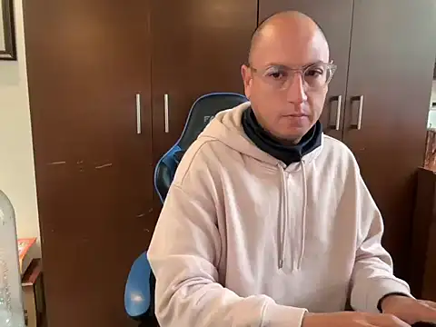 alanan881 online show from January 20, 2025, 3:07 pm