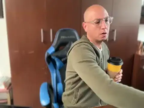 alanan881 online show from March 4, 2025, 5:34 pm