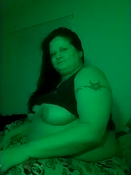 Snapshot of staceysmomfow chatting on January 2, 2025, 12:02 am staceysmomfow online show from January 2, 2025, 12:02 am