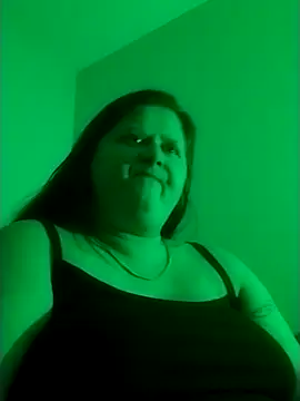 Snapshot of staceysmomfow chatting on January 24, 2025, 12:52 am staceysmomfow online show from January 24, 2025, 12:52 am