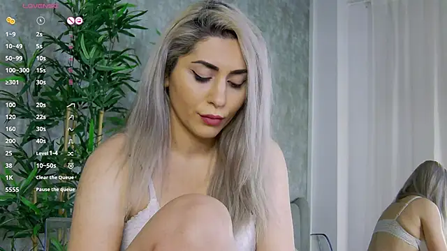 CelineMeyerr online show from February 18, 2025, 6:26 am