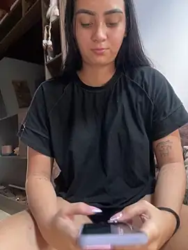 karla nill online show from December 10, 2024, 5:22 pm