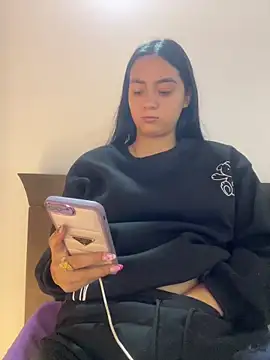 karla nill online show from February 6, 2025, 7:07 pm