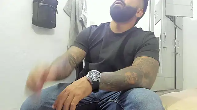 Snapshot of Lyon_vach chatting on January 26, 2025, 1:52 am Lyon vach online show from January 26, 2025, 1:52 am