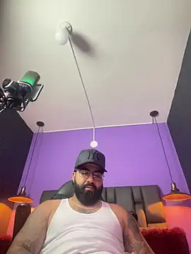 Snapshot of Lyon_vach chatting on November 11, 2025, 1:38 am Lyon vach online show from November 11, 2025, 1:38 am