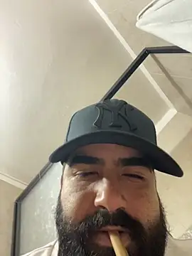 Snapshot of Lyon_vach chatting on November 14, 2025, 7:56 pm Lyon vach online show from November 14, 2025, 7:56 pm