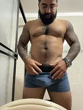 Snapshot of Lyon_vach chatting on November 19, 2025, 5:24 pm Lyon vach online show from November 19, 2025, 5:24 pm