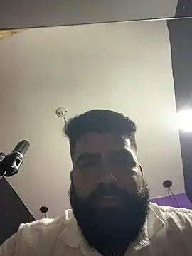 Lyon vach online show from February 4, 2026, 8:14 pm