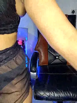 Black-Pearll online show from February 27, 2025, 4:32 pm