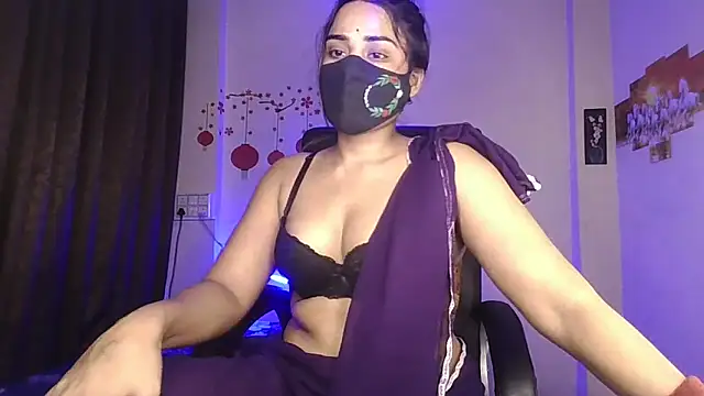 Black-Pearll online show from June 22, 2026, 3:25 am