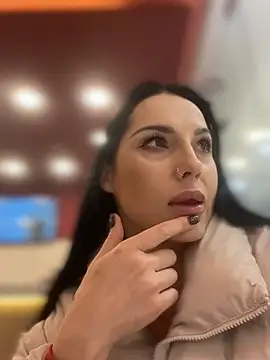 Roxana-Sexy online show from March 20, 2026, 5:12 am