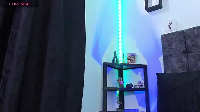 nolan twink1 online show from April 15, 2026, 7:58 pm