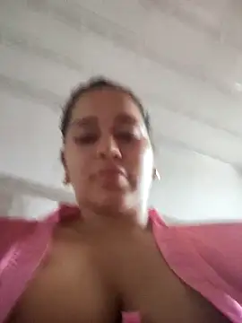 LaurenWelly  online show from September 18, 2025, 9:50 pm