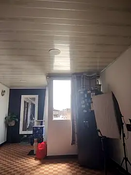 LaurenWelly  online show from April 20, 2026, 3:26 pm