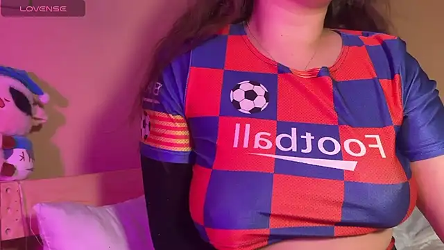 Elinatiranda online show from March 6, 2026, 10:50 pm