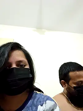 punecouple6 online show from October 3, 2025, 7:11 pm