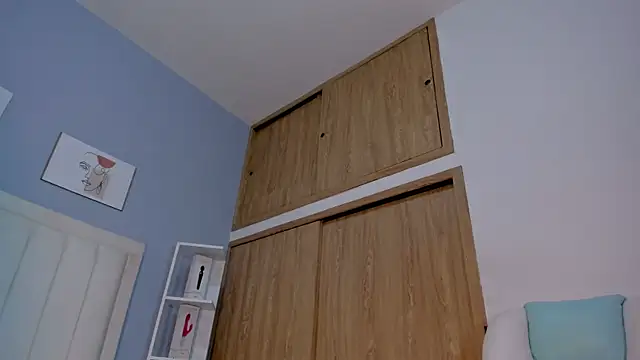 Paula-Brown1 online show from December 4, 2025, 7:44 pm