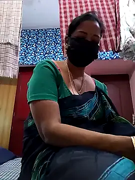 Tamil sreelekha online show from December 4, 2025, 2:54 am