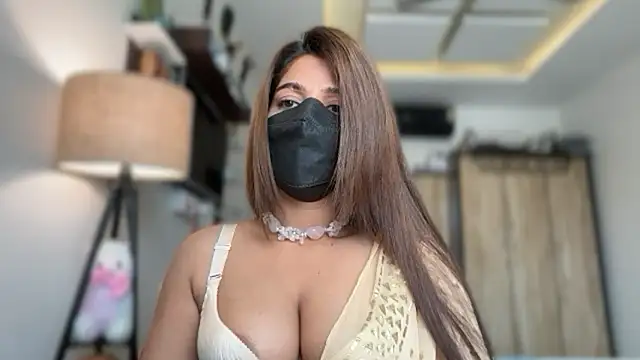 Hotty-Sana online show from April 2, 2026, 4:43 am