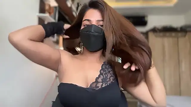 Hotty-Sana online show from April 22, 2026, 6:16 am