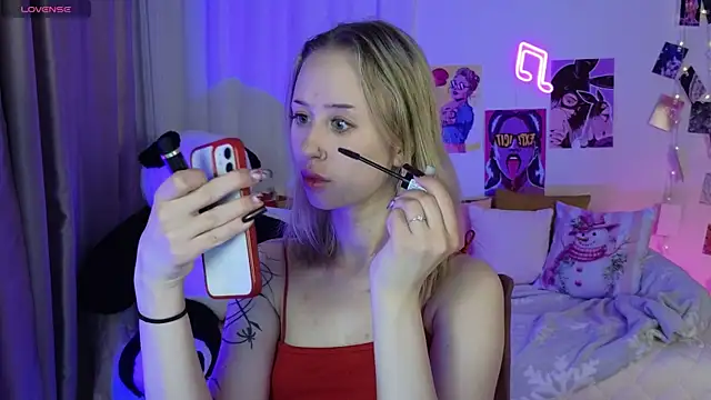 SashaBrooks online show from December 21, 2025, 2:02 pm