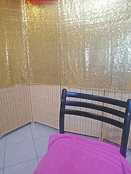 Foxlady2271 online show from January 5, 2025, 10:08 pm