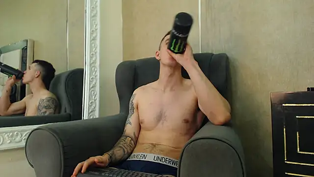 JacksonOlsenn online show from February 23, 2025, 10:53 pm