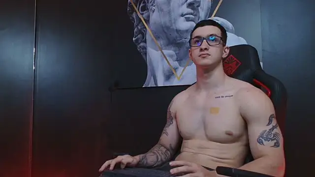 JacksonOlsenn online show from September 15, 2025, 7:58 pm